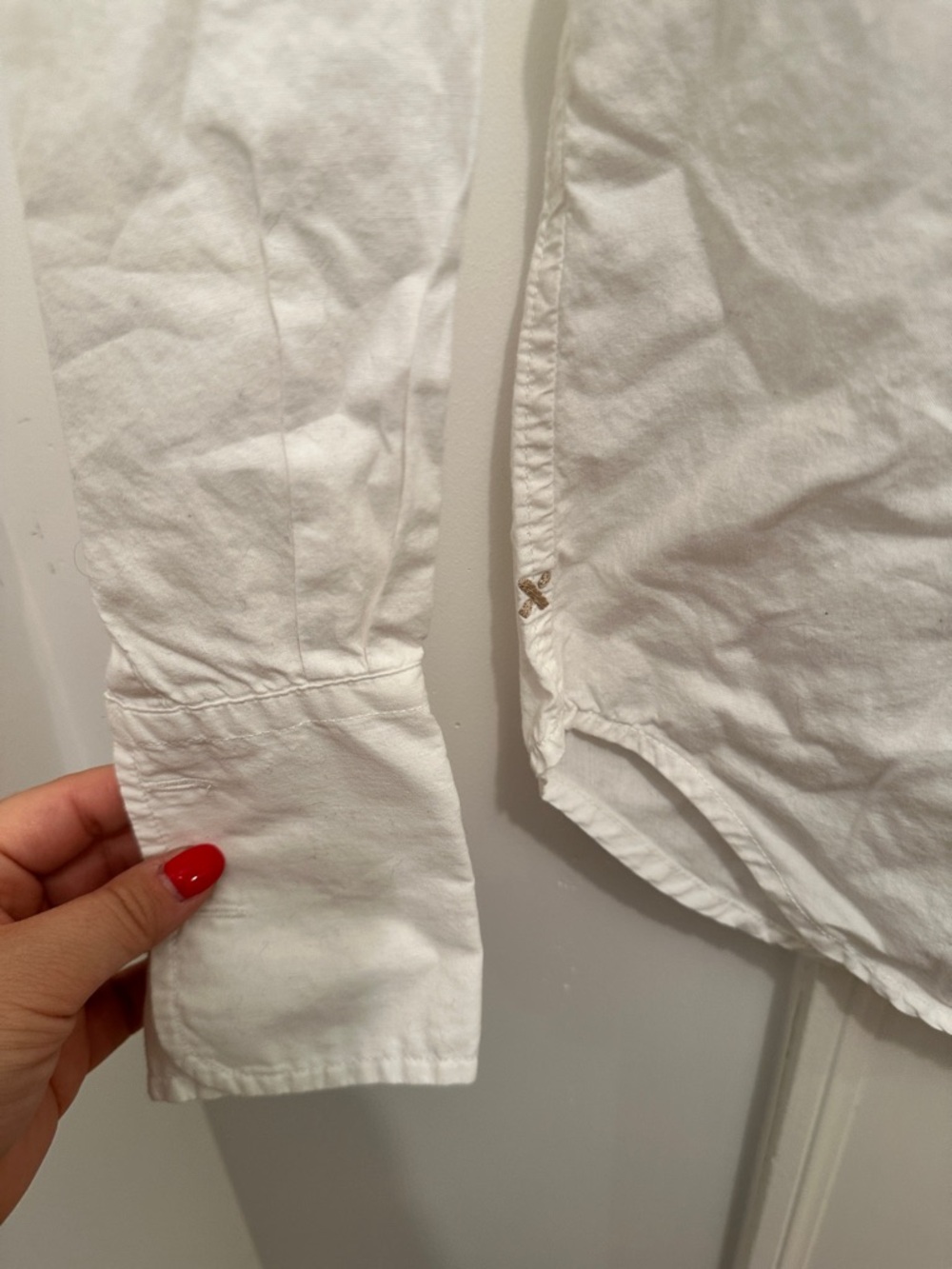 Alex Mill Jo Classic White Button-Up Shirt in Cotton Poplin - Picture 4 of 7